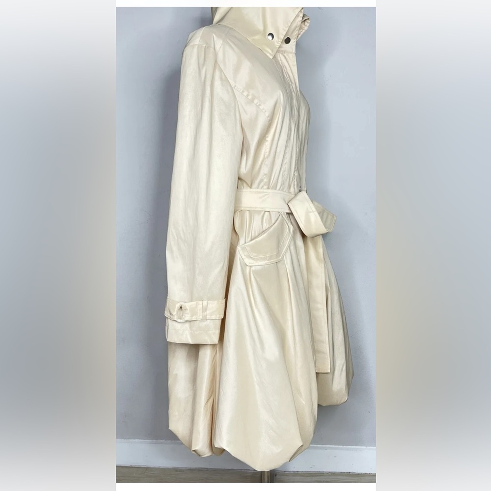 Samuel Dong Bubble Trench Coat. Size: L - Picture 5 of 10